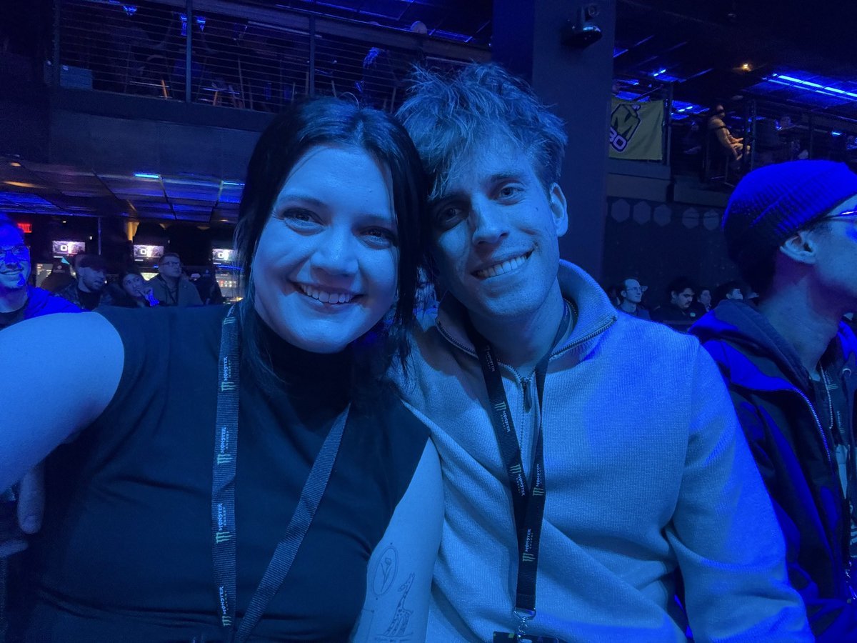 justraygun tweet media