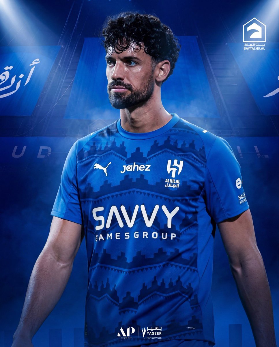 manar9alriyadh2's tweet image. تتعاقدون مع مدافع أجنبي للهلال لأجل مباراة النصر فقط  والنصر يطلبكم تسجيل لاعبين وتوقفون مديره وتقولون مافيه فلوس أنتم  ولجنة الاستقطاب في الوزارة بقيادة المسعد لماذا لاتسعون لطلبات النصر وآنتم ترعونه لماذا ، كل الجماهير تقول في هذا التعاقد ظلمتوا النصر وإنحزتوا للهلال @PIFSaudi