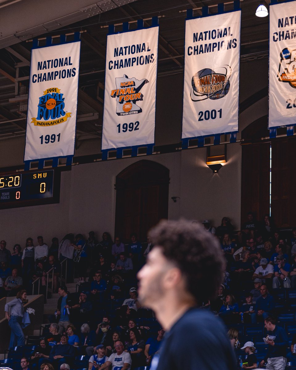 DukeMBB's tweet image. 15 minutes out
