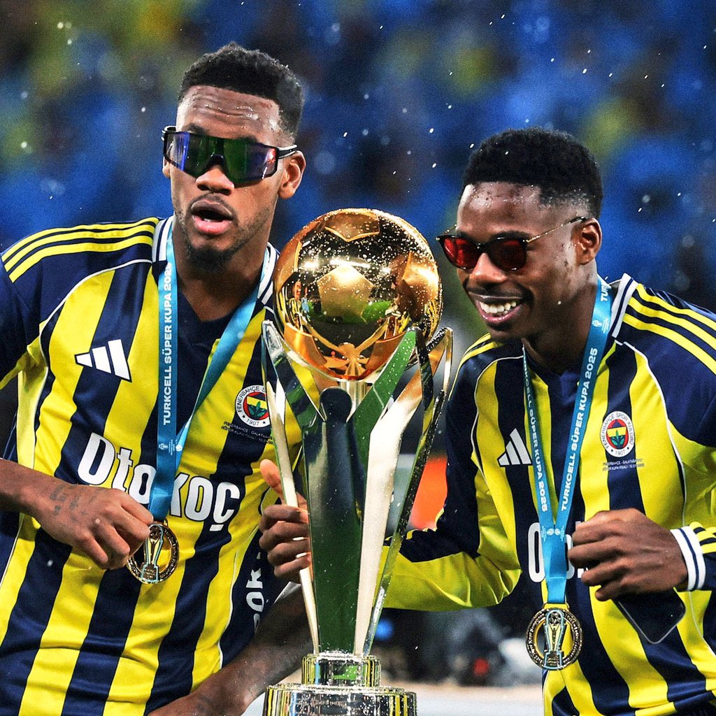 Jhon Duran &amp; Anthony Musaba.

💛💙