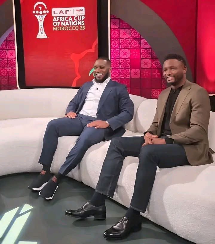 Someone please photoshop “Alex Iwobi” and put inside this picture… <a href="/alexiwobi/">Alexander Iwobi</a> <a href="/IAmOkocha/">Jay-Jay Okocha</a> <a href="/mikel_john_obi/">Mikel John Obi</a>