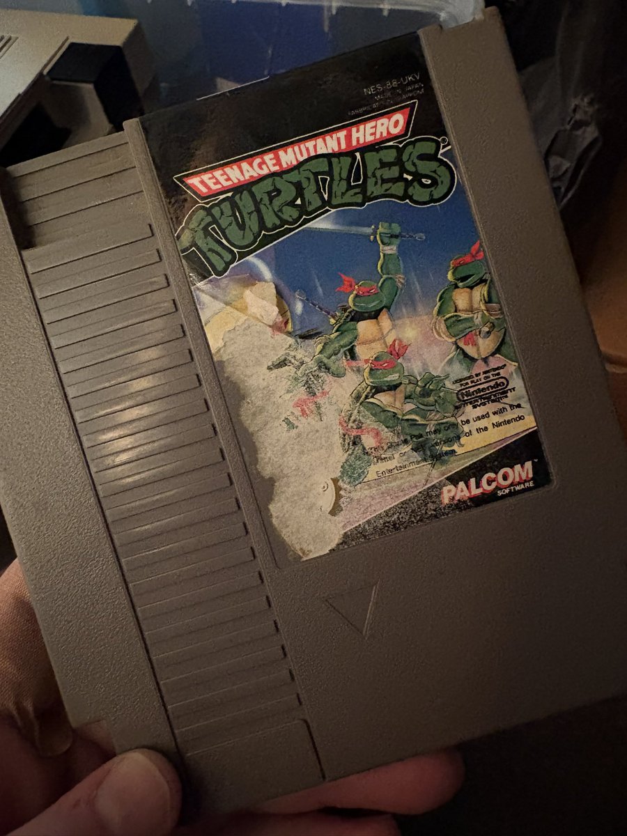 Who else loves this game even though you can only get passed the first level. 

Need to pick this on up again with a better label.