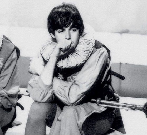 ?? paul what the hell are u thinking about huh