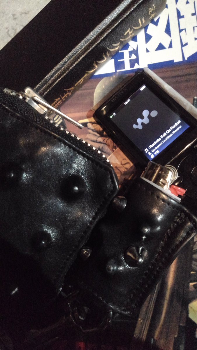 fetis0711's tweet photo. ｺﾞｯﾄﾞｽﾋﾟｰﾄﾞﾕｰ！ﾌﾞﾗｯｸｴﾝﾍﾟﾗｰは重くてゾワゾワして良い。温かい車の幸せと静かで氷りそうな自然が想像力をまさせました。 https://t.co/monHcgDqqD