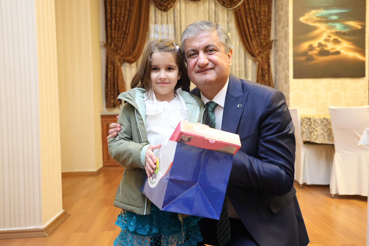 KarabukValiligi's tweet image. Valimiz Sayın Mustafa Yavuz (@valiyavuz) ve Eşi Süreyya Yavuz Hanımefendi, 10 Ocak İdareciler Günü Dolayısıyla Vali Yardımcıları ve Kaymakamlarla Veda Programında Bir Araya Geldi.

Cumhurbaşkanlığı Kararnamesi ile Adana Valiliği görevine atanan Valimiz Sayın Mustafa Yavuz…