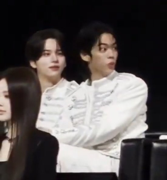 ddolicate's tweet image. juara 1 bikin malu grupnya (in a cute way)