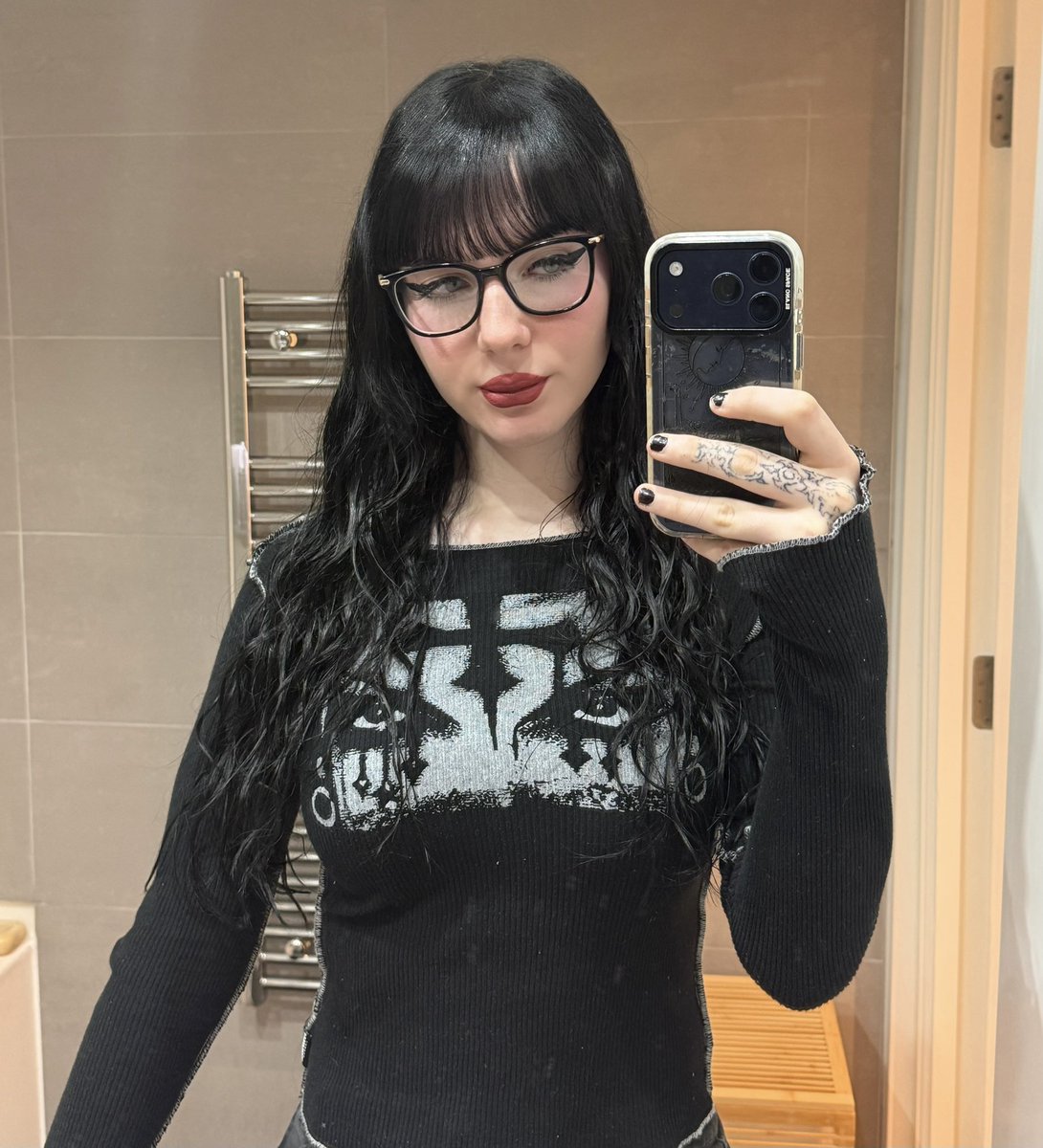 thewinterdollx's tweet image. If I’m still “a man” why don’t I resemble the picture on the left? Oh wait… because im a WOMAN 🏳️‍⚧️ HRT has completely changed my DNA!🧬