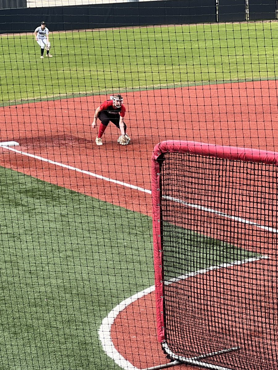 karispridmore16's tweet image. Despite the 🌧️ I had a great time at @nicholls_sb prospect camp today! I appreciate @CoachRonFrost @nicole_pinney6 @Coach_AVazquez for their time and feedback. Really loved checking out the campus and the environment! What a fun culture yall have! 

@FirecrackerMoon @chelsea_hsSB