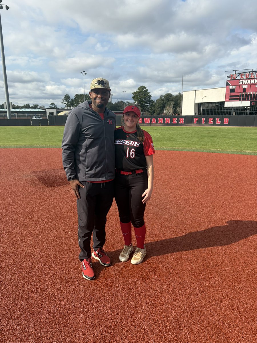 karispridmore16's tweet image. Despite the 🌧️ I had a great time at @nicholls_sb prospect camp today! I appreciate @CoachRonFrost @nicole_pinney6 @Coach_AVazquez for their time and feedback. Really loved checking out the campus and the environment! What a fun culture yall have! 

@FirecrackerMoon @chelsea_hsSB