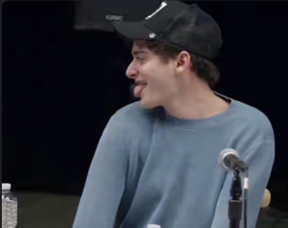 marichatter's tweet image. If I see this reaction pic of n**h schnapp again you‘ll see me on the news