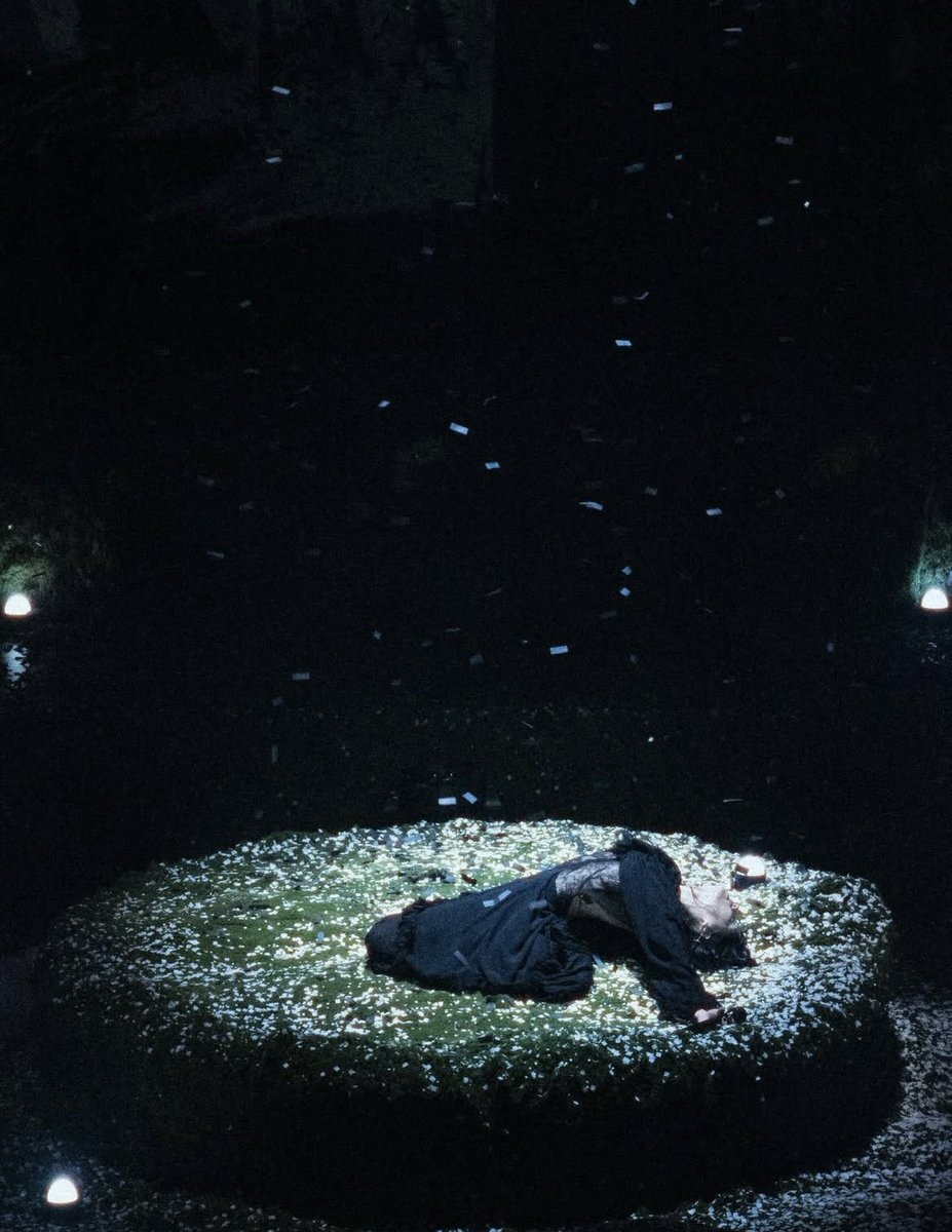 NotforRadioHQ's tweet image. Not for Radio via Instagram! 🤍

‘el cisne negro’