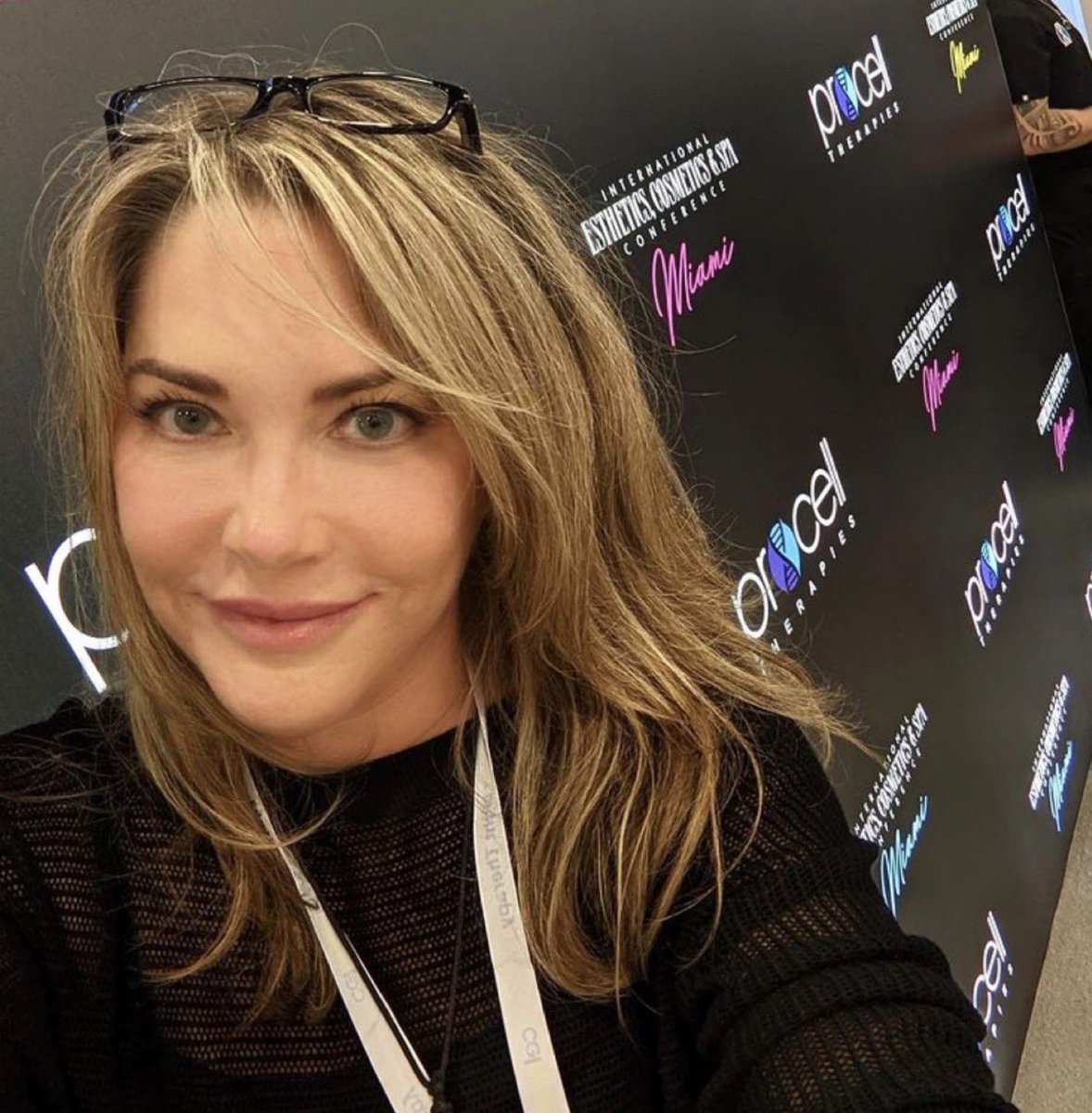 ProCellTraining's tweet image. If you've been thinking about bringing ProCell Microchanneling into your aesthetic business, I'd love to help you! I'm Michele and I'm a ProCell national trainer and licensed Esthetician. Contact me here to learn how: procellmicrochannelingtraining.com #ProCell