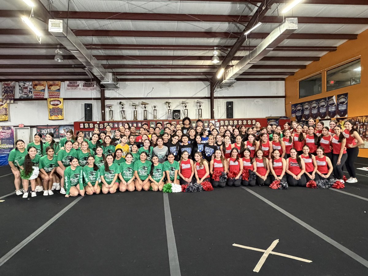 Wolverine Cheer 💚💕📣 tweet media