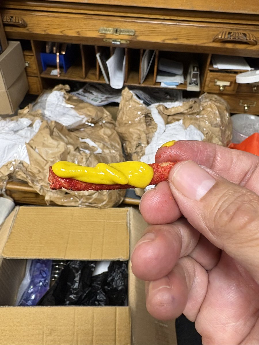 TheSilverLeo tweet media