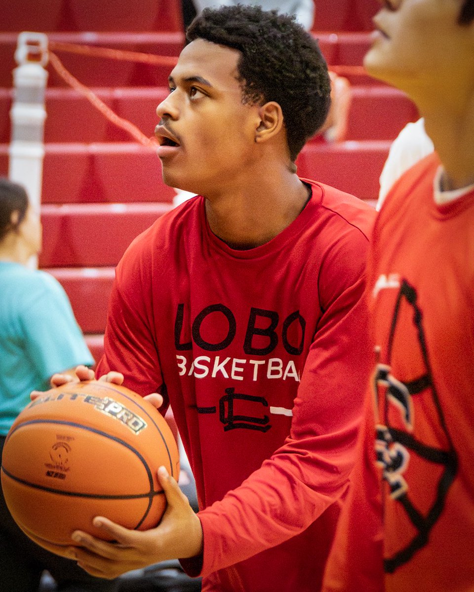 𝔽𝕠𝕣𝕖𝕧𝕖𝕣 𝕐𝕠𝕦𝕟𝕘 𝔽𝕚𝕝𝕞𝕤 SPORTS 🎥 tweet media