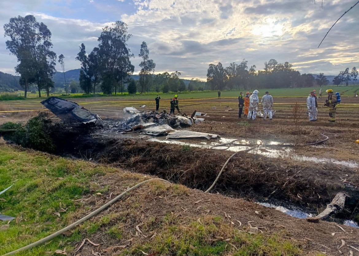 Teleantioquia's tweet photo. Este es el sitio donde se accidentó la avioneta que transportaba a Yeison Jiménez y a otras 5 personas. Se precipitó a tierra entre Paipa y Duitama.

Las causas del fatal siniestro aéreo son materia de investigación por parte de las autoridades competentes. https://t.co/VdjrrT2zHP