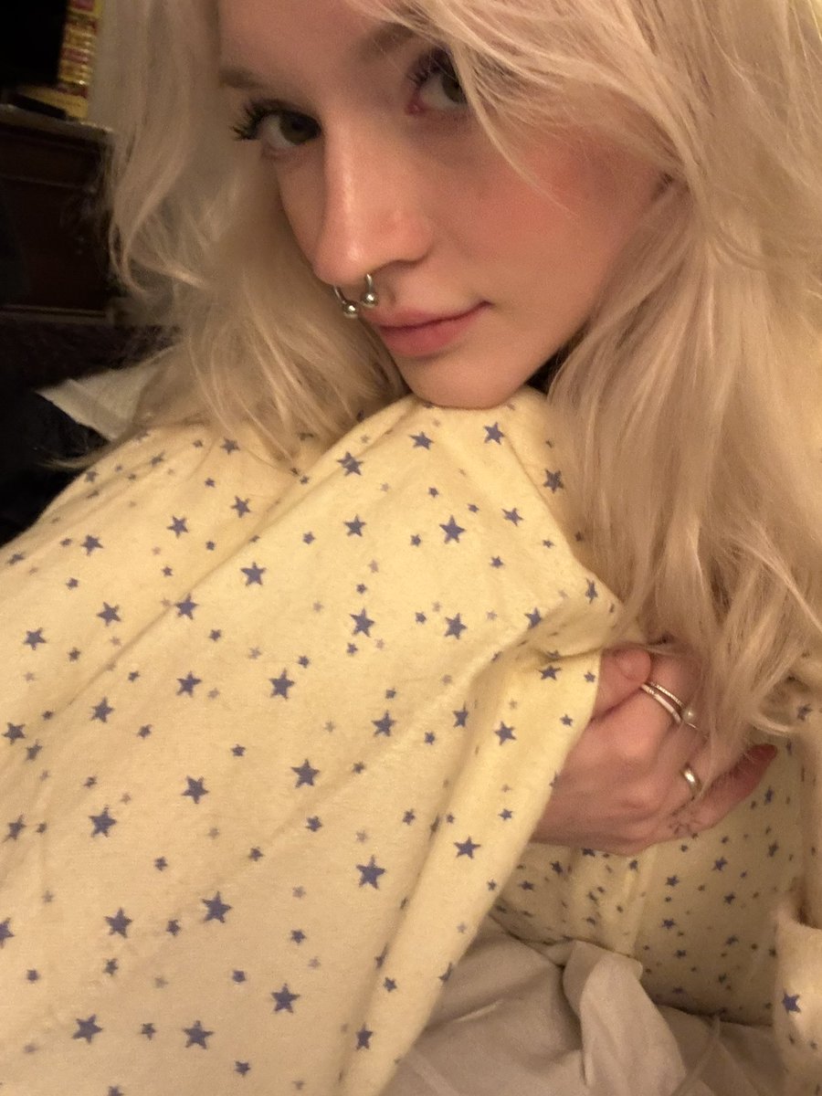 missus_wormy's tweet image. in 2026 we are:
-wearing 100% cotton matching pajama sets 
-taking magnesium at nighttime 
-going to bed at a reasonable hour 
-sleeping in 100% darkness