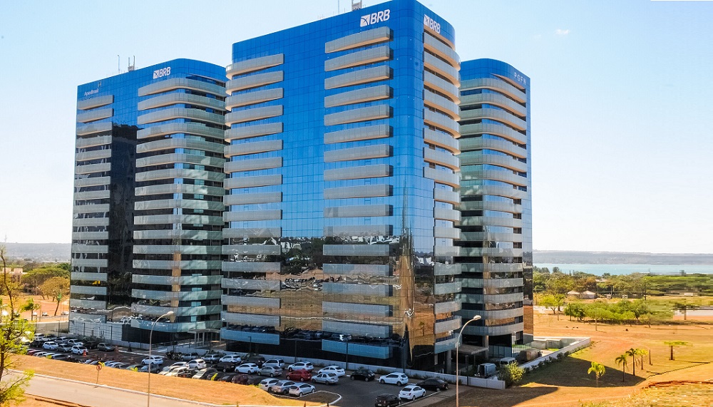 RADARDF6's tweet image. Banco BRB reforça governança com nomeações na alta cúpula executiva

🔗Confira: radardf.com.br/distrito-feder…

💬 Você acredita que a chegada de novos executivos pode acelerar a transformação digital e fortalecer a governança do BRB?

#RadarDF #BRB #Governança #Economia