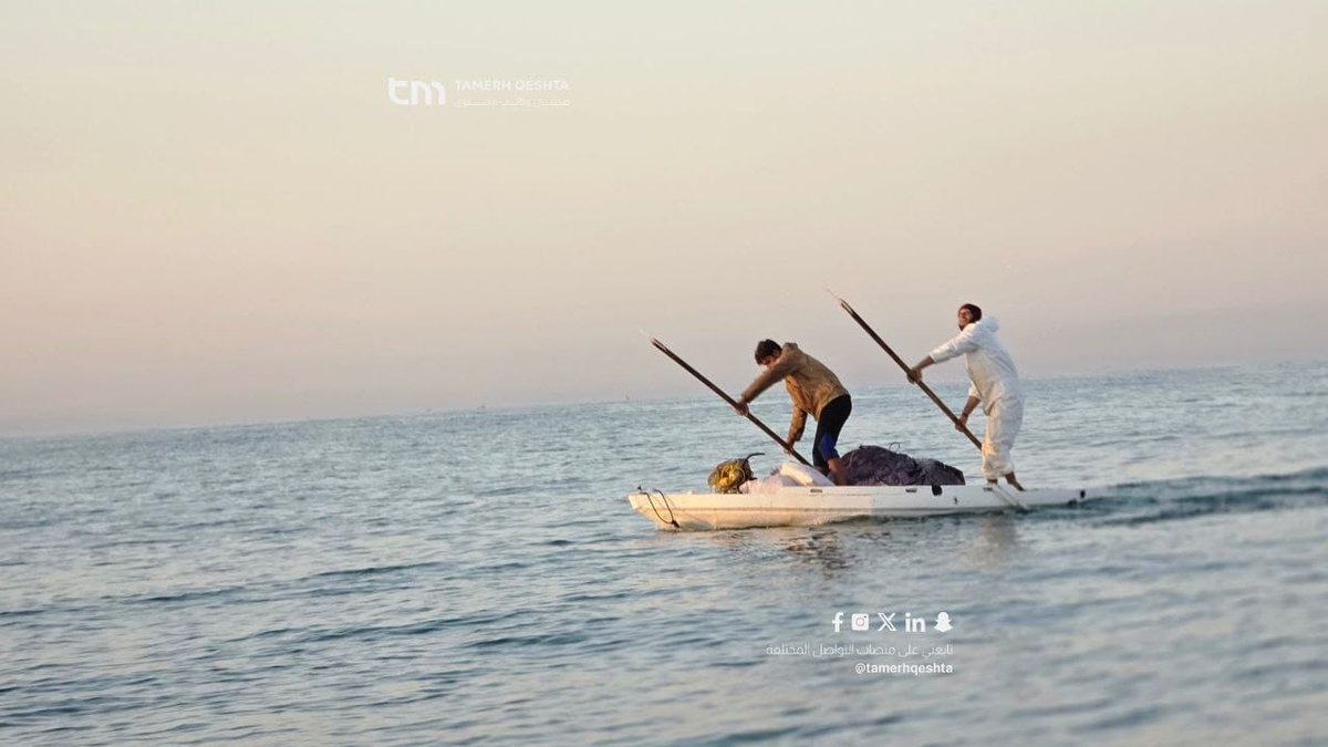 return_ar's tweet image. صيادو غزة يواصلون المخاطرة بحياتهم يوميًا رغم المضايقات المستمرة وإطلاق النار المتكرر من بوارج الكيان الغاصب، بحثًا عن لقمة العيش

Gaza’s fishermen continue to risk their lives every day despite ongoing harassment and repeated gunfire from the warships of the usurping entity, in…