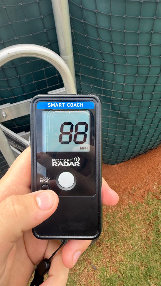 jacksonL2028's tweet image. Some swing from today
Live AB’s from this week 88 5x
This was first full out throwing 
@Jhonsantose16 @NicoMoran