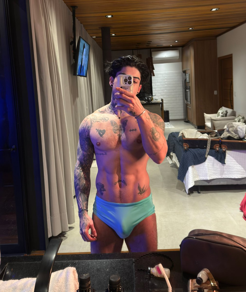 𝐇𝐄𝐍𝐑𝐈𝐐𝐔𝐄 𝐋 ☬ tweet media