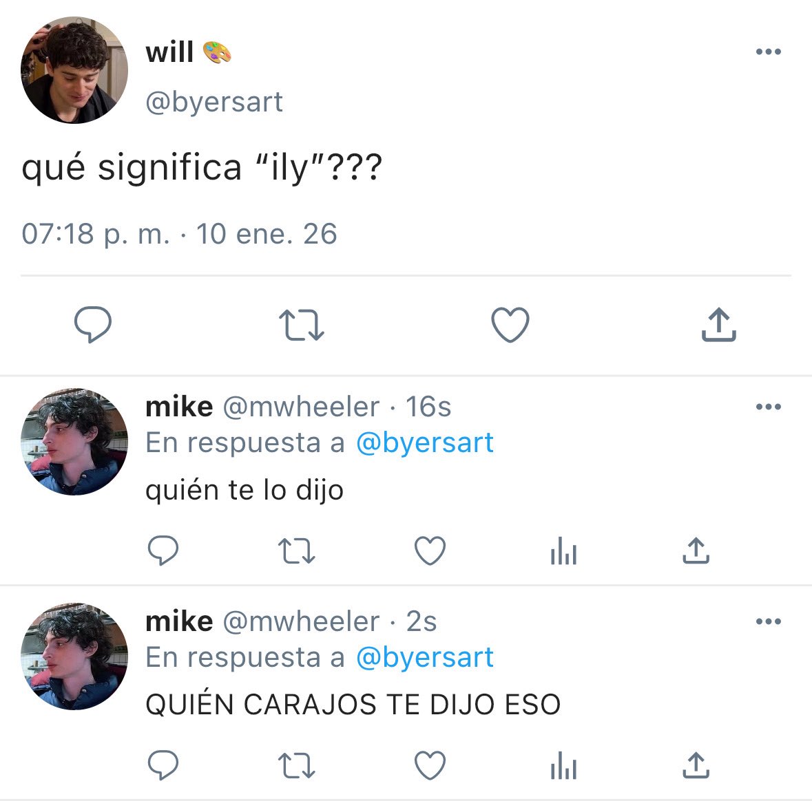 speakjennie's tweet image. ꒰ Hawkins High '26 — AU #BYLER !! ꒱

Donde Hawkins es solo un pueblo tranquilo en 2026 y el grupo vive su día a día sin más complicaciones.
O donde el amor entre Mike y Will crece entre clases, risas y atardeceres.