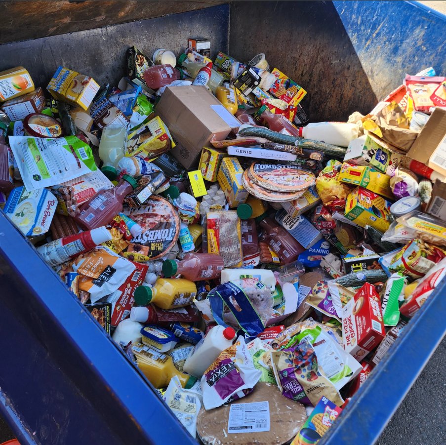 SimplyFedOrg's tweet image. FOOD SHOULD FEED PEOPLE, NOT DUMPSTERS!

gofund.me/09ae614f2

#FoodWaste #EndHunger #FoodBank #Nonprofit #Charity #CommunityImpact #FeedFamilies #SocialGood #FoodRescue #ZeroWaste #GiveBack #SimplyFed #gofundme
