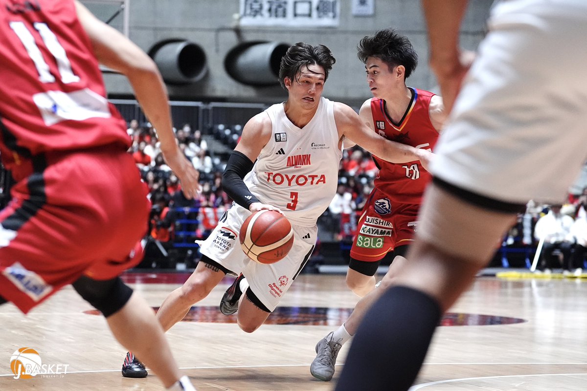 jbasket_jp's tweet photo. 【天皇杯|セミファイナル①】ファイナル進出を決めたA東京/テーブス海に聞く🎙️「勝負を決めた終盤2分48秒・湧川颯斗との対戦・怪我から見えてきたもの」
📝 https://t.co/WaZml21dNQ
#テーブス海
#アルバルク東京
#天皇杯バスケ
#Scene #Moments #BeyondGame
#Jbasketインタビュー
#Jbasket #Jバスケ