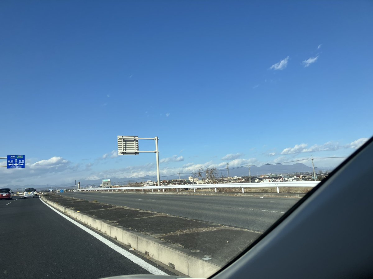 create_takasaki's tweet image. おはようございます🌞
クリエートハウジング小林友紀です✨
売買がメインなので、普段なかなかのお受け出来ないのですが、大切な方からご依頼で本日は、賃貸物件のご案内です✨
条件の中で、私も住んでみたいと思う素敵なお部屋をチョイスさせて頂きました✨
#高崎市不動産
#高崎市不動産買取