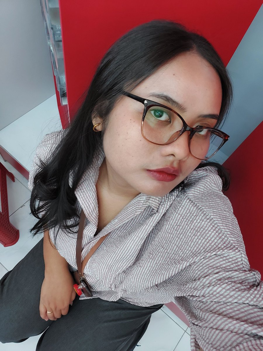 syasyaa tweet media
