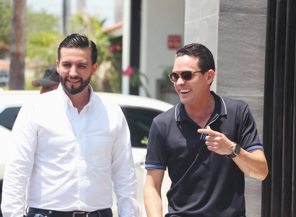 Rodrigo Pérez confirmó que no aceptará otro cargo dentro de la administración de <a href="/LuisEMunguia/">Luis Ernesto Munguía</a>, luego de su renuncia hoy como Tesorero Municipal del <a href="/GobVallarta/">Gobierno de Puerto Vallarta</a> 
#PuertoVallarta 
vallartahoy.com/puerto-vallart…