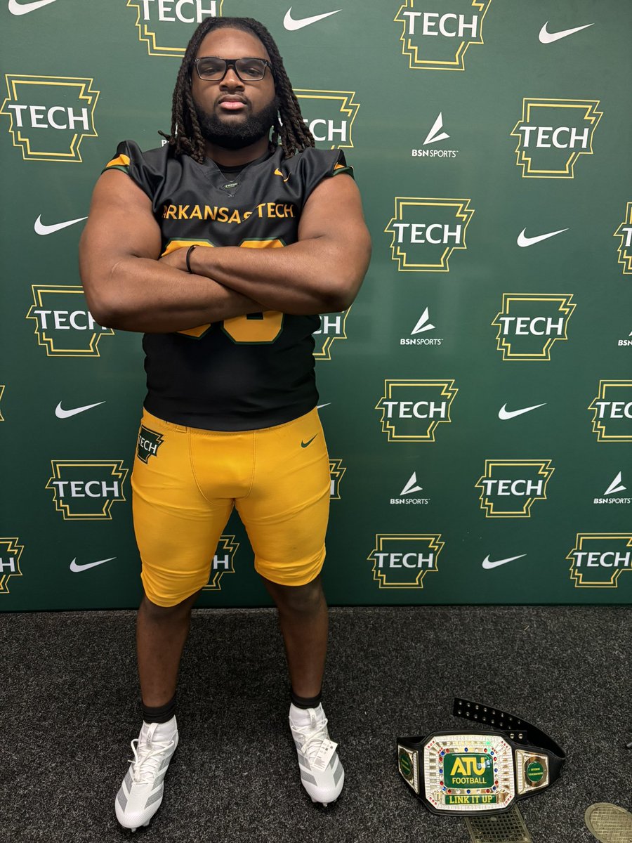 Emanuel Russell tweet media