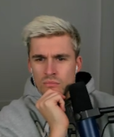 MoonManCrew's tweet image. Ludwig watching mcsr playoffs is cinema