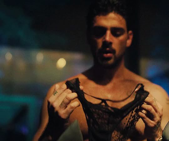 LUCHIGRAMMA's tweet image. Halftime 🤣