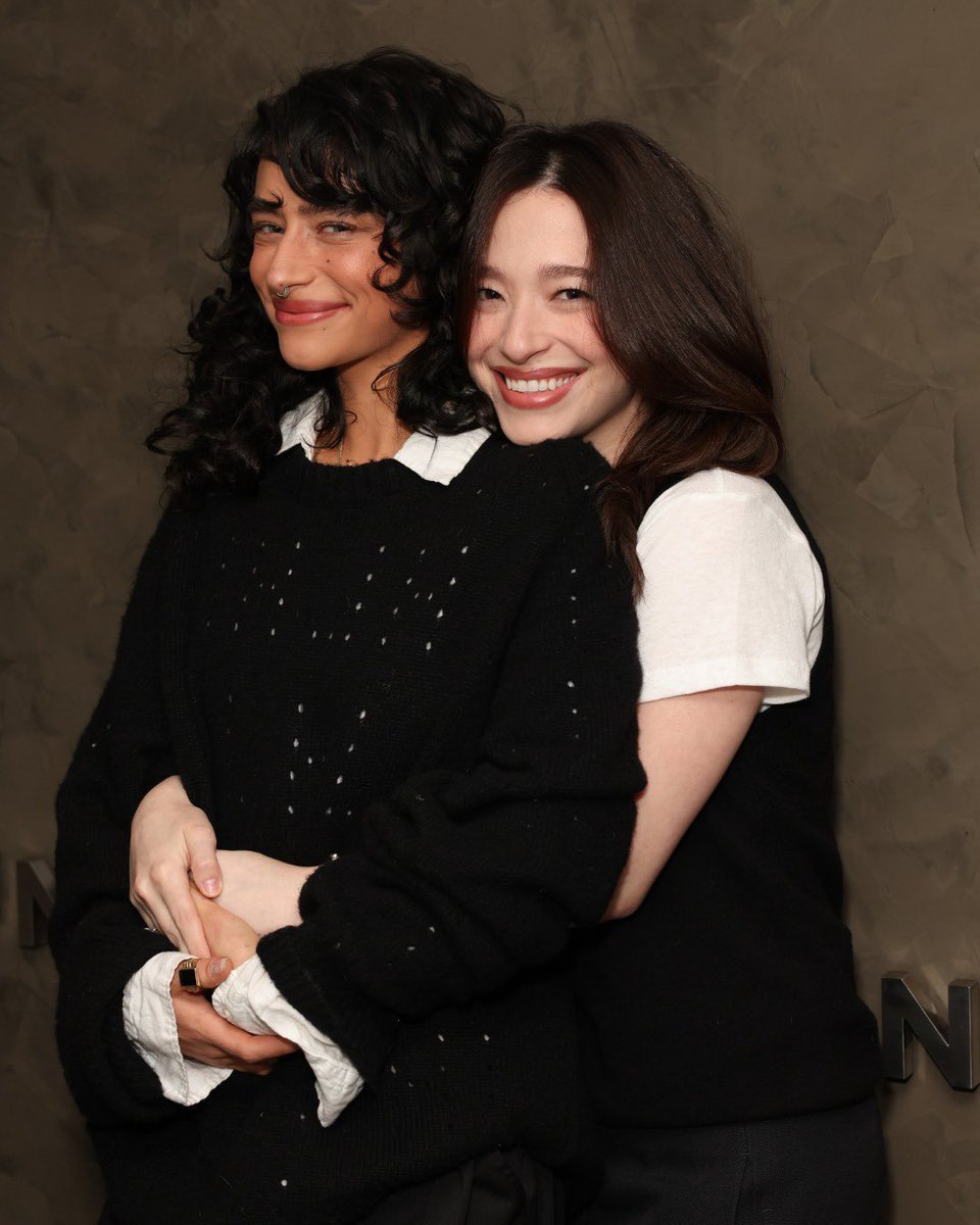 haileybubble_'s tweet photo. god I love women https://t.co/GQujodqwZK
