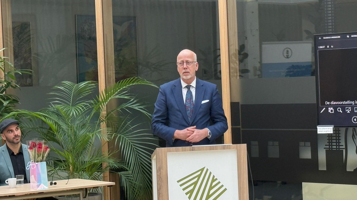 AMJArnhem's tweet photo. We hadden een mooie nieuwjaarsreceptie met Koranrecitatie, presentatie over Jamaat Arnhem, toespraak door de imam en de aanwezigheid van de burgemeester van Westervoort. hartelijk dank! Afgesloten met stille gebed. Alhamdulillah, 40 gasten.
#Ahmadiyya https://t.co/l8IdS0ytXV
