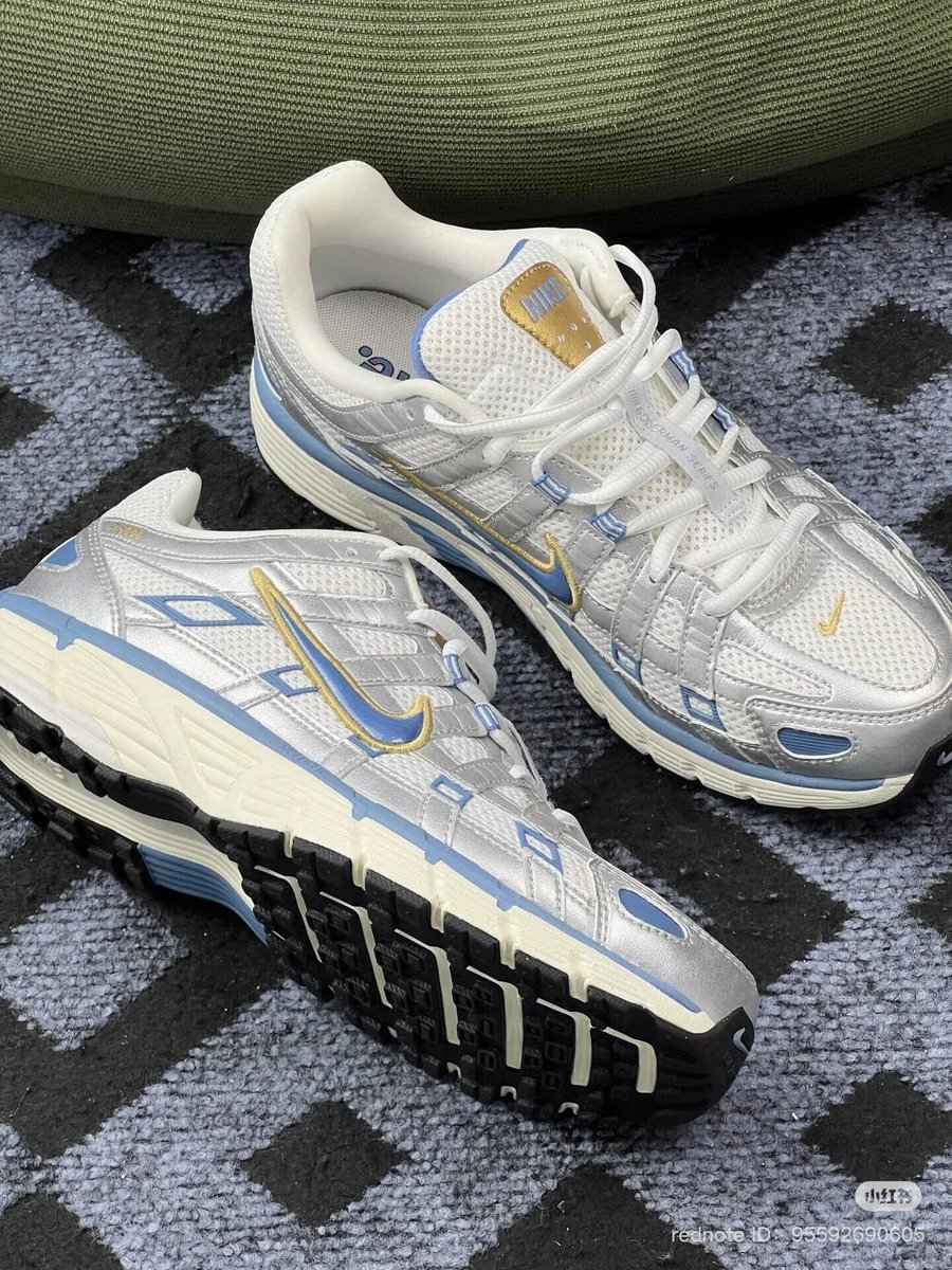 🪩 Nike P-6000 “Metallic Blue”.