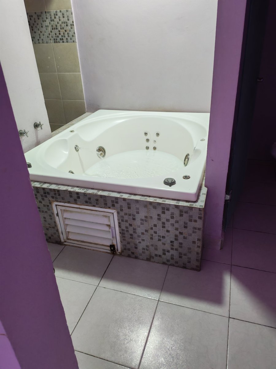 Chet swinger tweet media