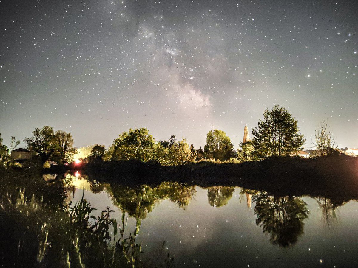 smartphone_astr's tweet photo. Telegram Group Smartphone Astrophotography #photocontest 2025. Prize of the Jury - The 2nd position, ex equo, DAVY Davaille and Kirill S. They won #ProShot cam application offered by our sponsor @RiseUpGames /#photography #Astrophotography #nightskyphotography https://t.co/Aex3HPBnQq