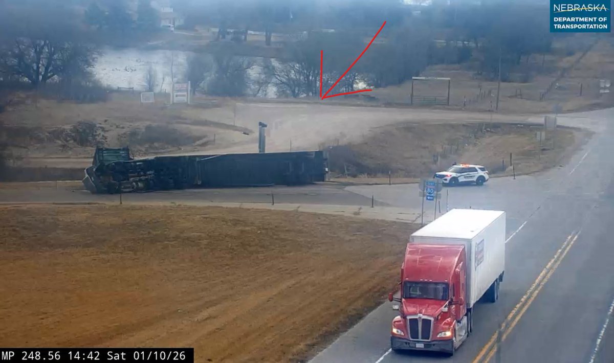 Nebraska511's tweet image. #Lexington #Karney #DawsonCounty
Overturned semi on 248 entrance ramp to I-80 EB. Ramp partially blocked, reduce speed in area.