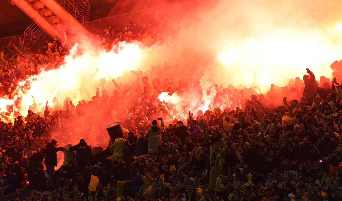 unigfborg's tweet image. KARANLIKLARA FENER OLDUK, AŞKINDAN YANIP TUTUŞURKEN.. #UNIGFB

İyi Geceler Büyük Fenerbahçe Taraftarı!