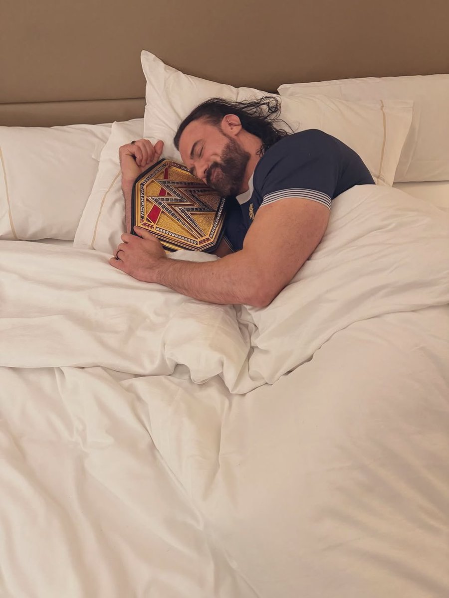 𝐁𝐈𝐆 𝐃 tweet media