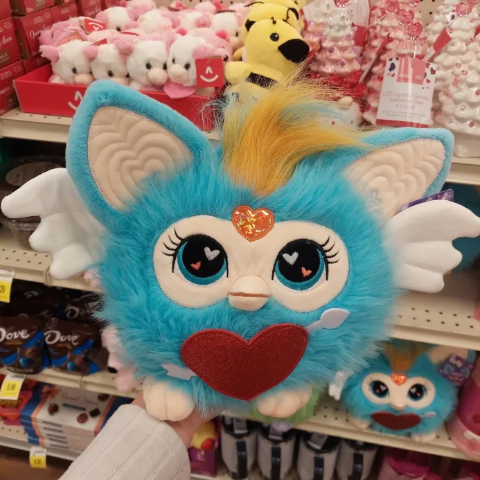 バレンタインモチーフのファービーのぬいぐるみ3種類が登場 #furby