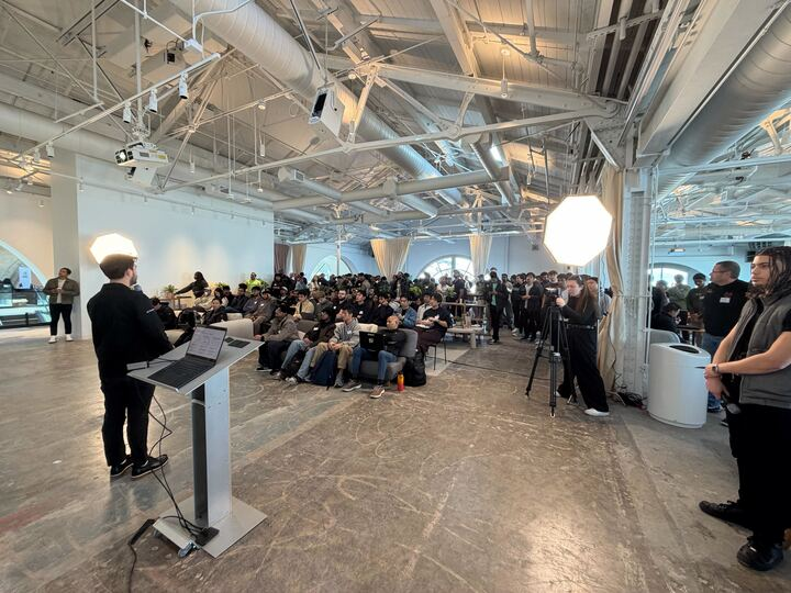 kleffew94's tweet photo. Awesome turnout at the @MongoDB Agent Orchestration hackathon in SF today. 

Theres a strong contigent of AI builders using stablecoins for the first time today.  They are quickly grokking what agentic commerce unlocks for data access, pricing, and monetization.

x402 is hard to unsee once you build with it.