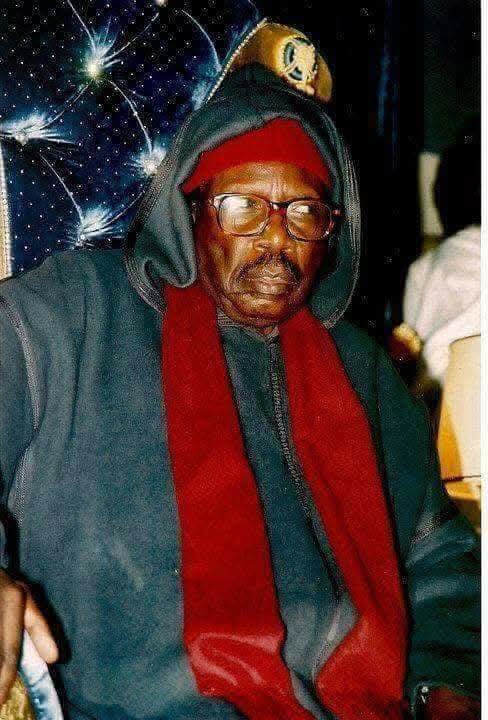 Mrthread4's tweet image. "Bokk na si di dégrader Yalla mou doogual ngakoy outal masala "

"Kou dée Yalla mola ray kousa bess diott nga dem, Dou niaka wakh wala wakh wala nopi, gni wara dioupp gningui dioupp gniy degg gningui deglou" 
⬇️