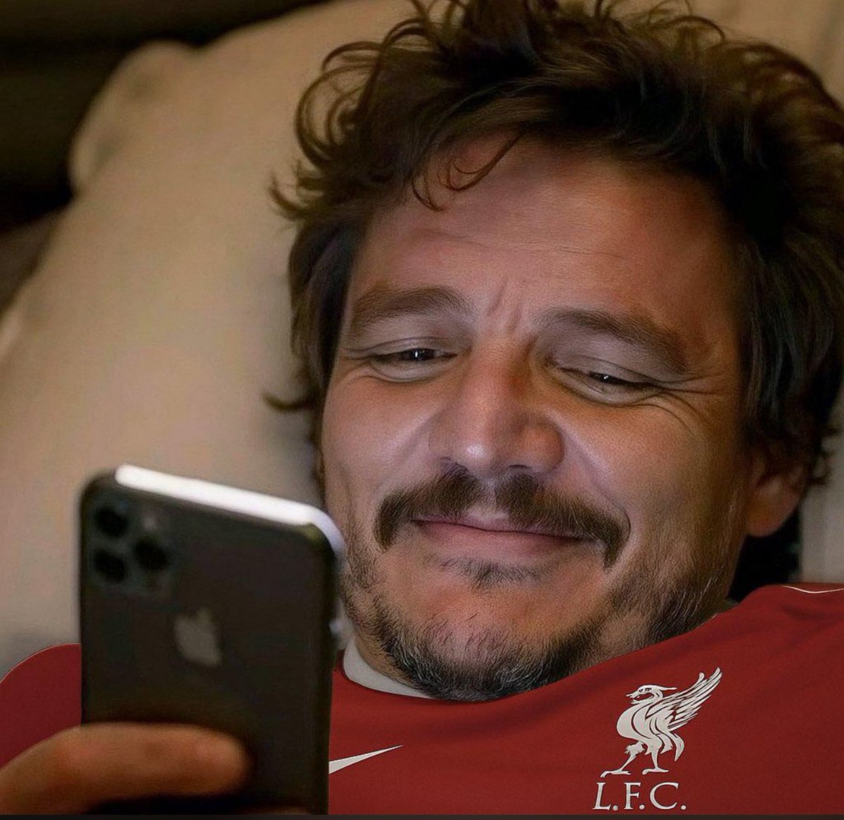 SayklSaykel's tweet photo. Moi entrain de lire les commentaires actuellement 😂😂😂
Quelqu’un a écrit : Qu’ils rentreuuuuuh n’est ce pas 🇨🇮🇨🇮🇨🇮 https://t.co/WK8GDnTGvQ