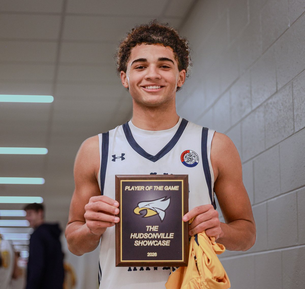 lenny_padilla's tweet image. Grand Haven 57, Grand Blanc 51 at the Hudsonville Showcase on Saturday.

Amani Frierson (GH) 15 points, 6 reb, MVP
Will Plummer (GH) 14 pt, 6 reb, 3 assists
Nolan Portenga (GH) 8 pt, 8 reb
Emmanuel Cooley (GB) 22
Max O'Mara (GB) 15