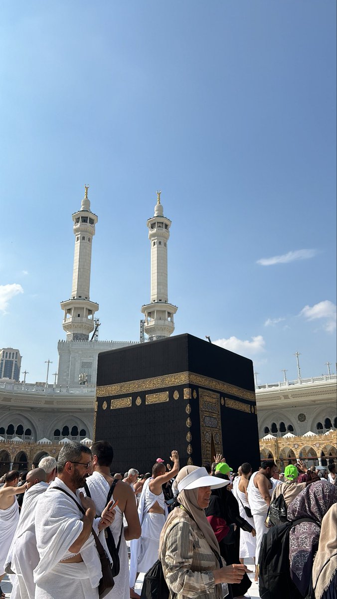 دُنيـا tweet media