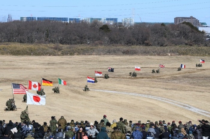 jgsdf_1stAbnB's tweet image. 【令和８年降下訓練始め⑭】
第１空挺団は、本日、令和８年降下訓練始めを予定どおり実施します。
皆様のご来場を心からお待ちしております。
YouTube: youtube.com/channel/UCVJ-z…
ニコニコ動画：live.nicovideo.jp/watch/lv349491…
#陸上自衛隊 #AirBorne