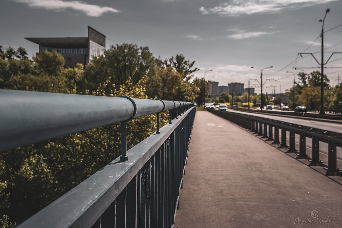 Maciej_Smolen's tweet photo. Most Przemysła I
#MaciejSmolenPhotoGraphics #WartaExperience
#Warta #WartaRiver #Poznan #Wilda #Starołęka #Rataje #StreetPhotography
#Nikon #D7200 #NikonD7200 #Sigma17_50
Nikon D7200 | Sigma 17-50mm f/2.8 DC EX OS HSM
https://t.co/fOuTHAmvlx https://t.co/9y0CXJ9jvO